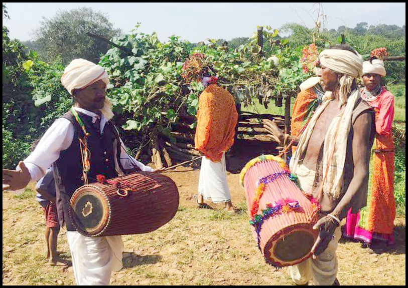 Tribals Celebrating - Telloway - Bhoramdeo Jungle Retreat